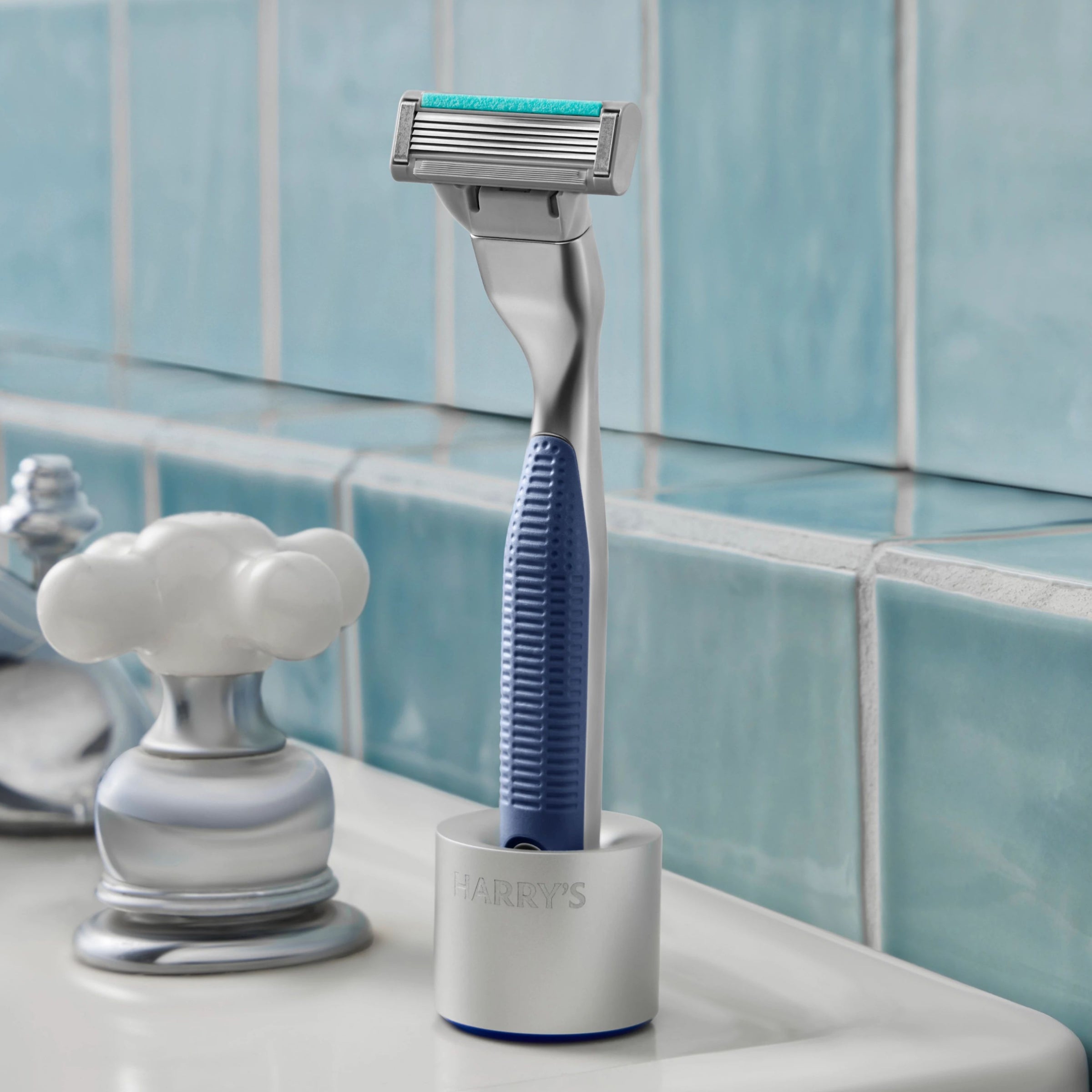 Harry's Plus Razor Stand - Morning Face Care
